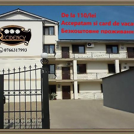 Pension Recidency Oradea Bagian luar foto