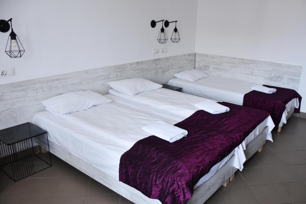 Pension Recidency Oradea Bagian luar foto